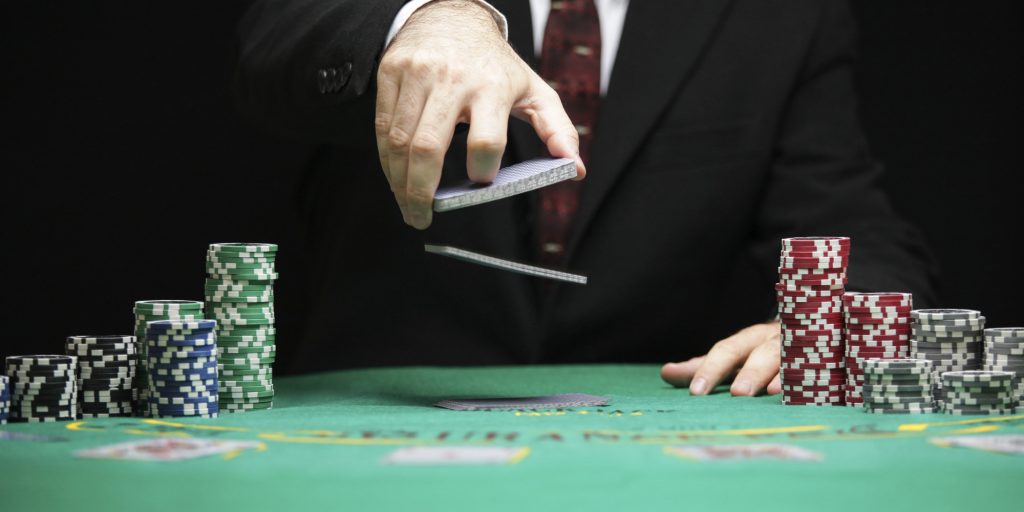 gambling club poker play